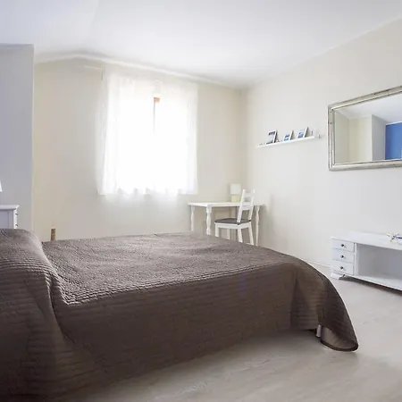 Superb In With Private Pool Karojba